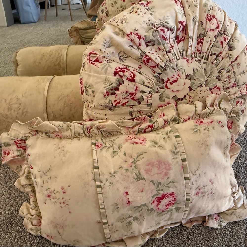 Shabby Chic Floral Pillow Cover